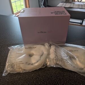 Willow 360 Double Wearable Breast Pump BRAND NEW! With 2 Packs Of Milk Bags